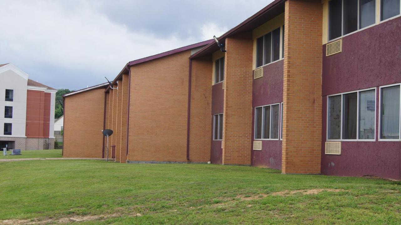 Holiday Lodge & Suites Mcalester Exterior photo